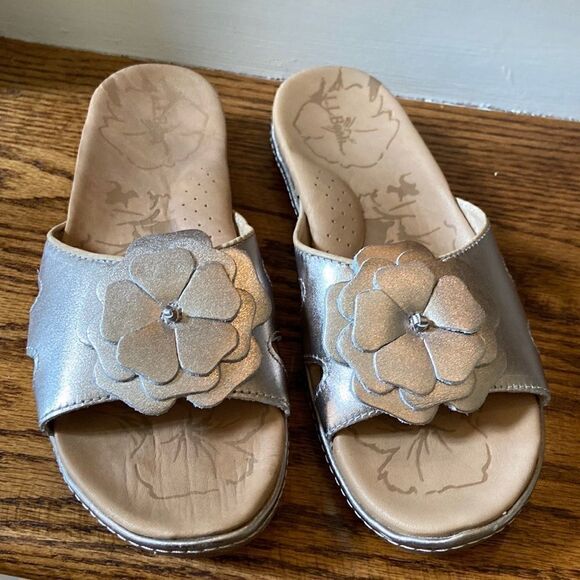 L.l. Bean Leather Sandal - Picture 2 of 10